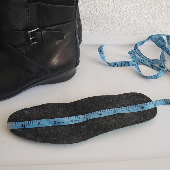 Еcco Women Black Leather Comfy Ankle Boots - Picture 3 of 16